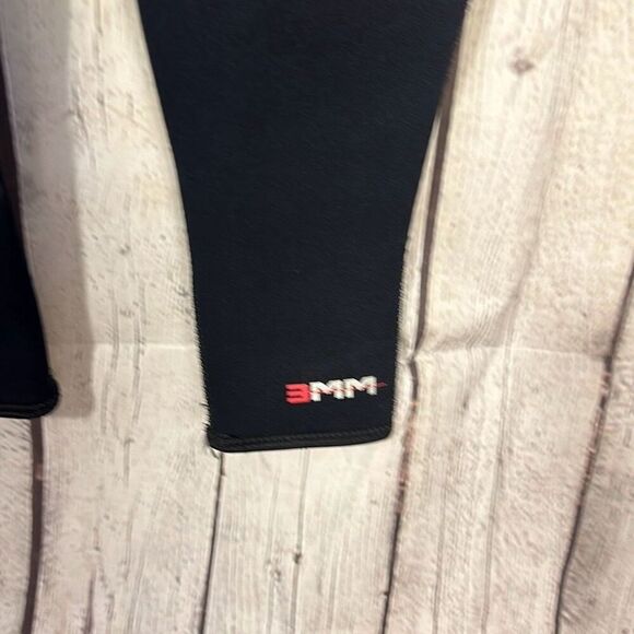 Henderson Thermoprene Black 3mm Wetsuit size XS Freedom Flex - Picture 4 of 8